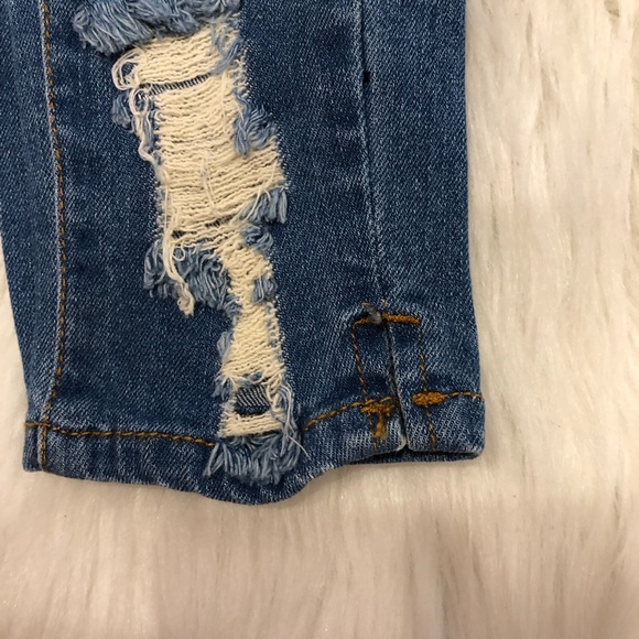 VIP Distressed Jeans 👖 - Picture 6 of 12